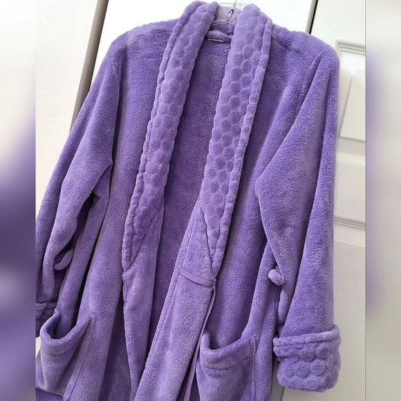 Croft & Barrow, Large, Woman's Purple Belted Robe - Picture 7 of 7
